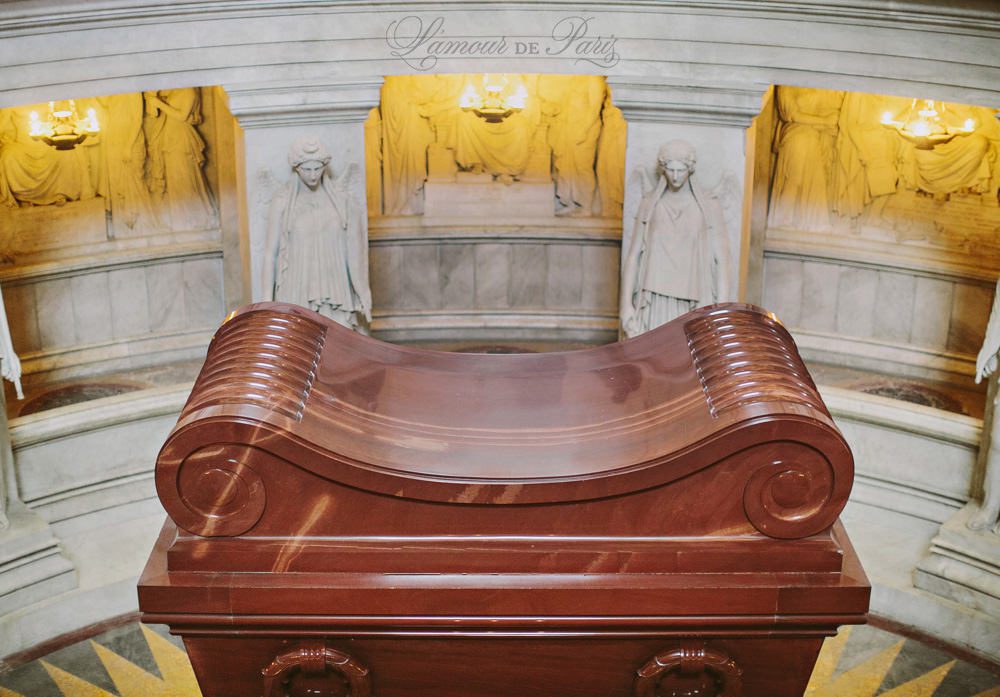 Paris Army Museum, Musée de Armée || Lamour de Paris Paris Army Museum, also known as the Musée de l'Armée, photographed by Paris wedding photographer Stacy Reeves for L'amour de Paris