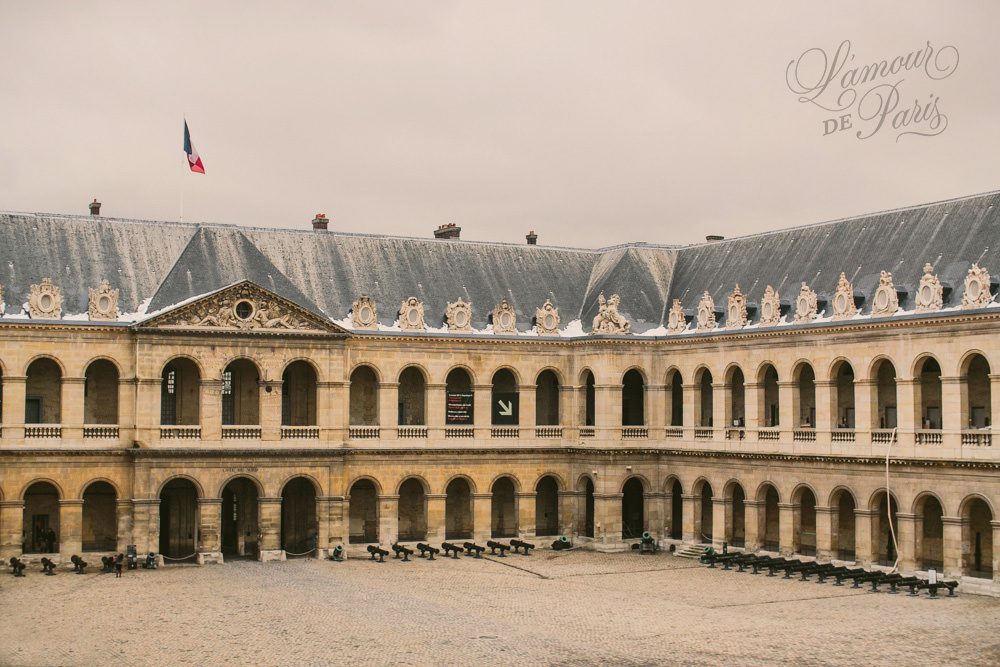 Paris Army Museum, Musée de Armée || Lamour de Paris Paris Army Museum, also known as the Musée de l'Armée, photographed by Paris wedding photographer Stacy Reeves for L'amour de Paris