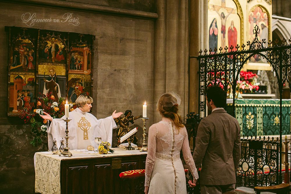Photographs of an elopement ceremony at the American Cathedral in Paris by Paris wedding photographer Stacy Reeves for portrait photo studio and vacation planning blog L'Amour de Paris.