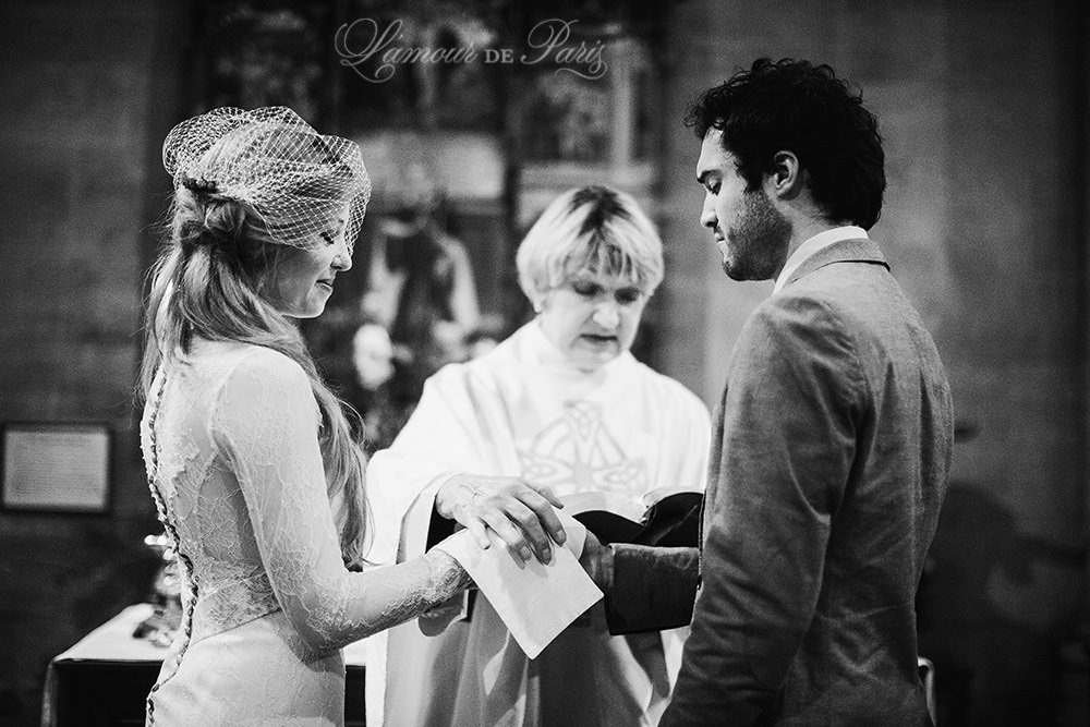 Photographs of an elopement ceremony at the American Cathedral in Paris by Paris wedding photographer Stacy Reeves for portrait photo studio and vacation planning blog L'Amour de Paris.