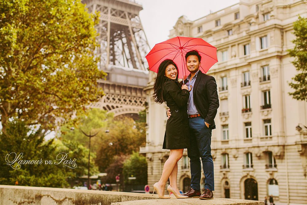 Surprise Paris proposal and portrait photo session