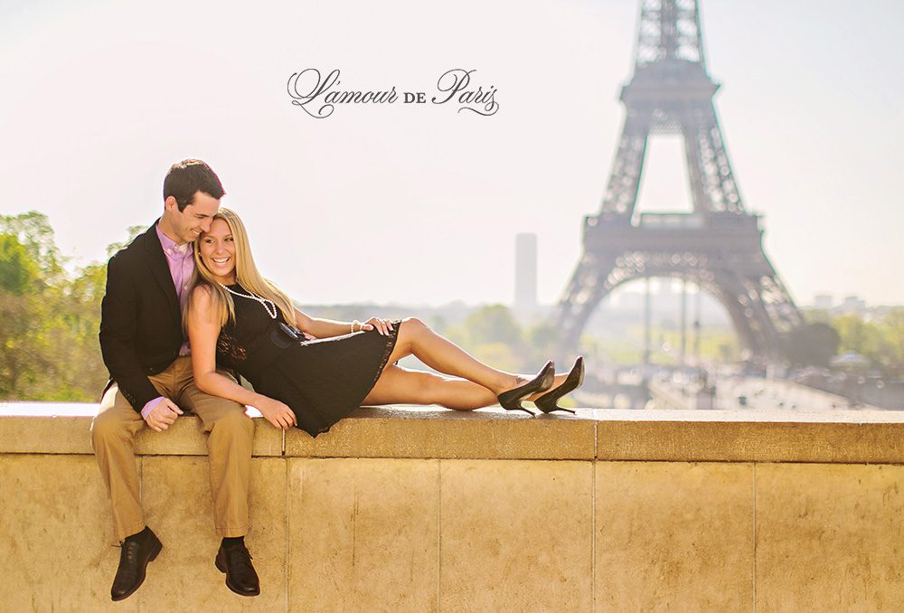 Cute Paris engagement session