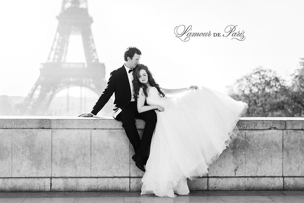 Eiffel Tower bride and groom portrait session in Paris