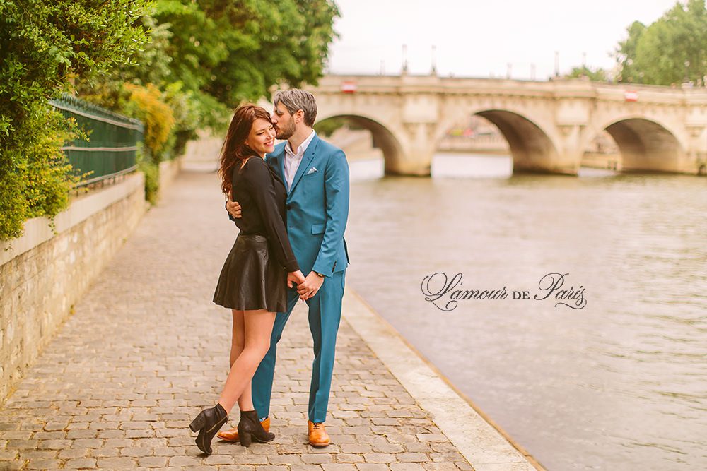 Romantic portrait photos in Paris