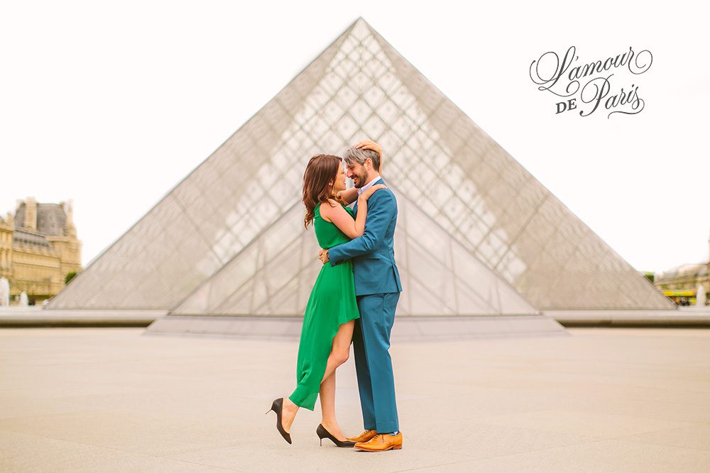 Romantic portrait photos in Paris