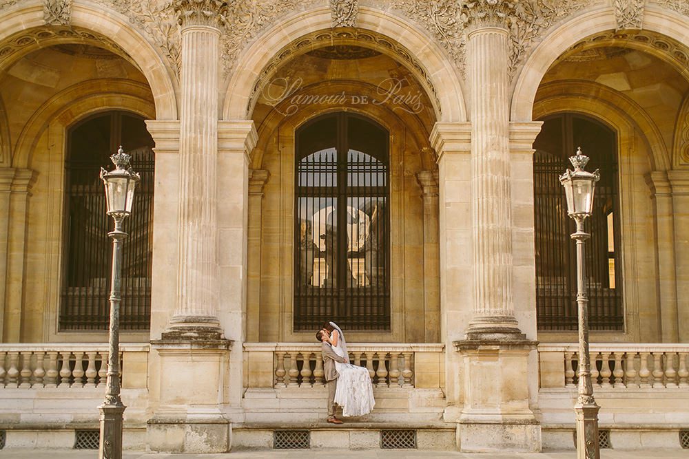 Beautiful Paris elopement wedding at the Eiffel Tower and the Louvre by Stacy Reeves for Lamour de Paris photographers