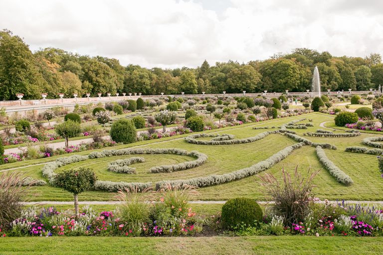 chateau chenonceau loire valley garden