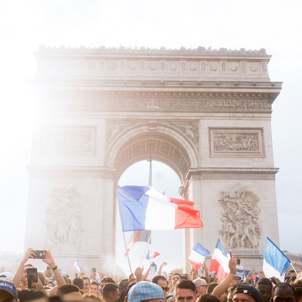 france world cup celebration at arc de triomphe