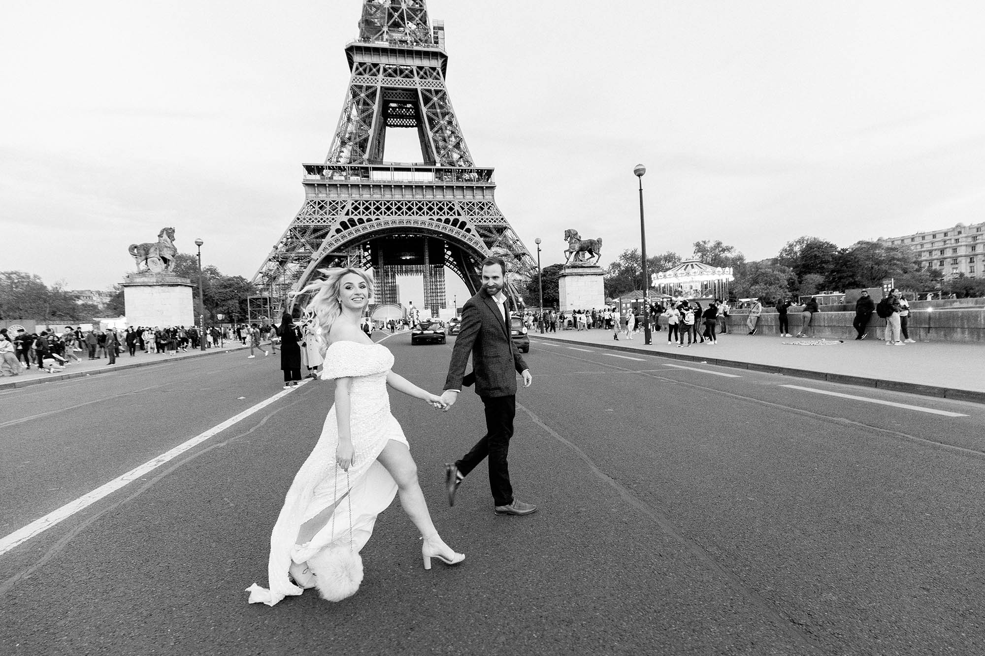 Paris Elopement sunset at Eiffel Tower 04