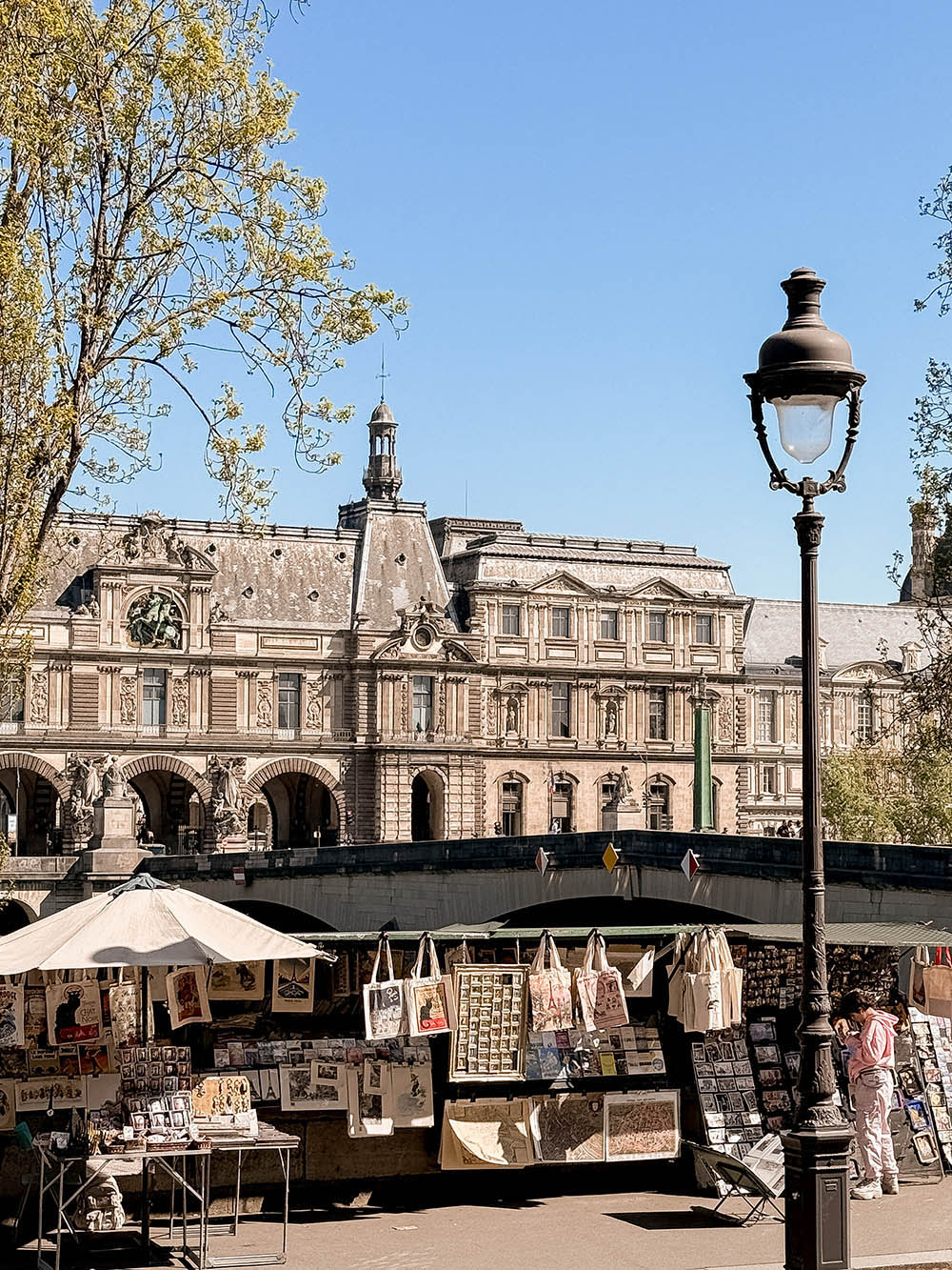 paris book stalls seen from paris hop on hop off bus tour