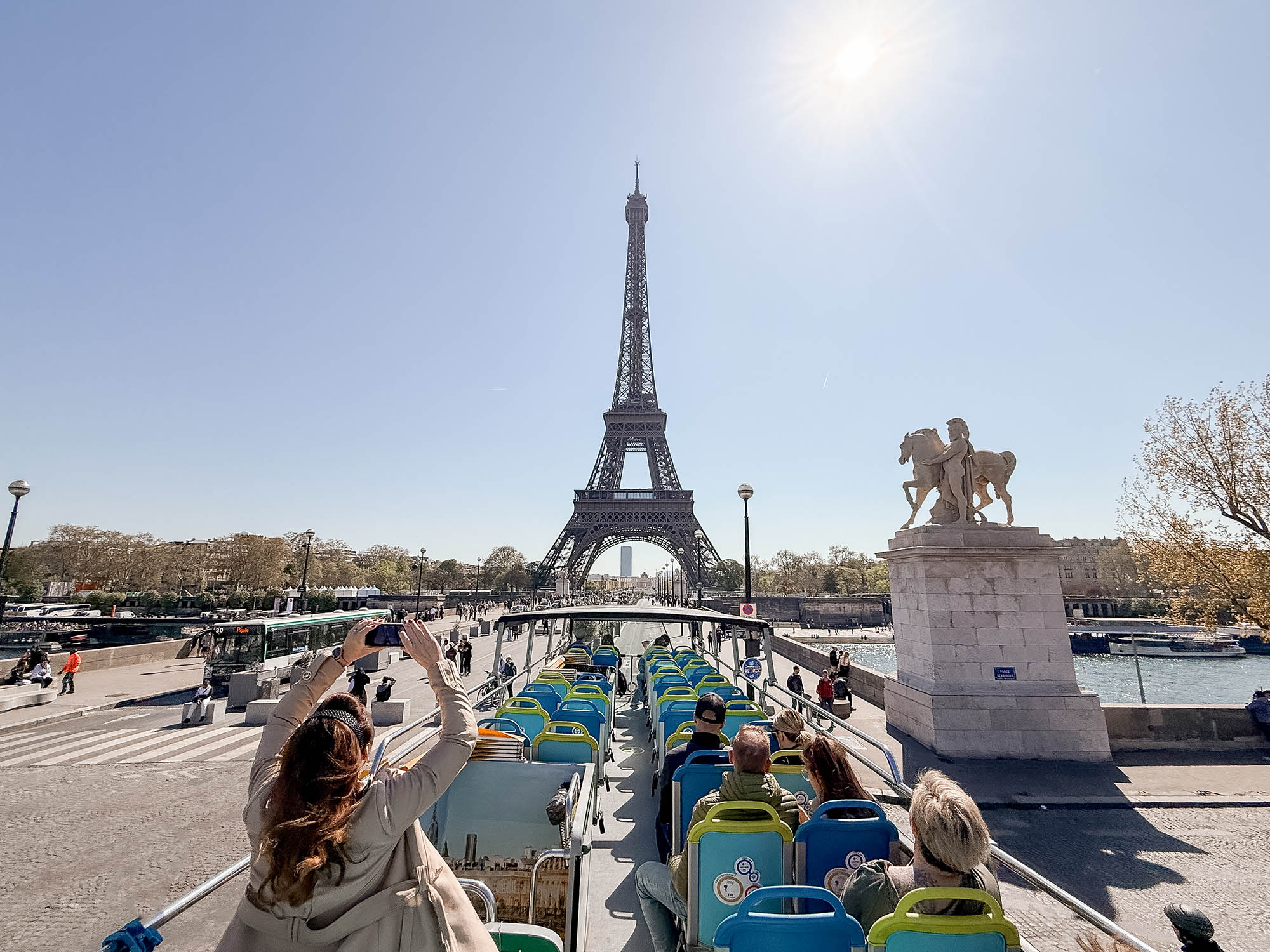 best view of the eiffel tower from a bus tour